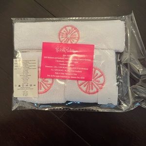 NEW LILLY PULITZER Resort White Athletic Terry Cloth
Headband & Wristband Set